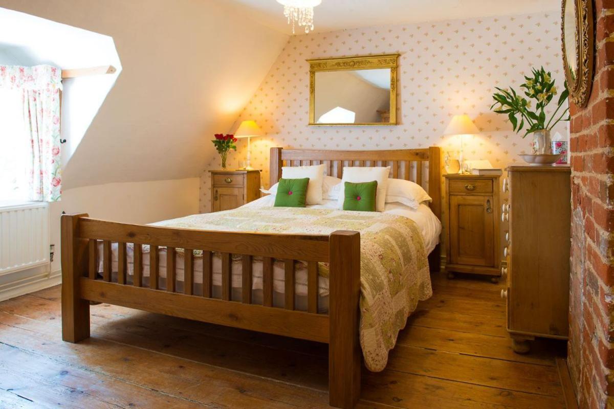 Wren Cottage, A Very Cosy Historic Coastal Cottage In A Pretty Little Village Wickham Market ภายนอก รูปภาพ